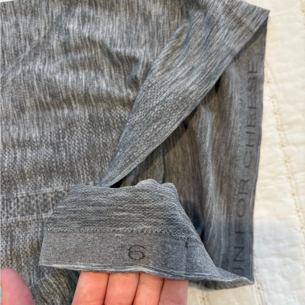 Lululemon Gray Swiftly - Picture 4 of 4